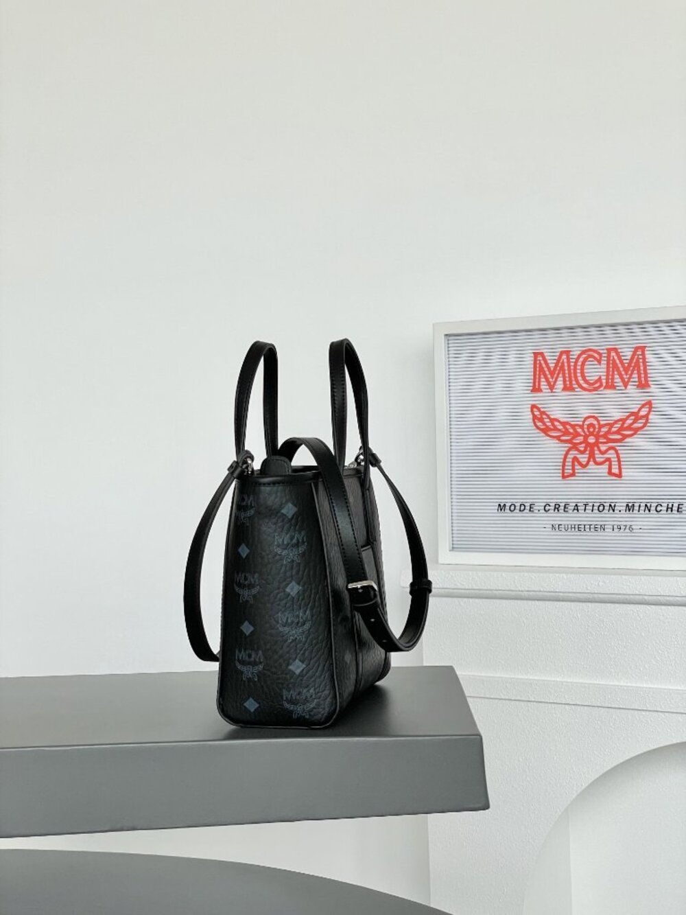 MCM Tote Bag - Picture 7 of 8